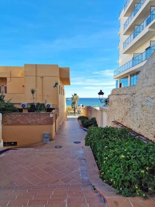 Encantador Duplex Para 6 A 1 Minuto De La Playa Benalmádena Zewnętrze zdjęcie