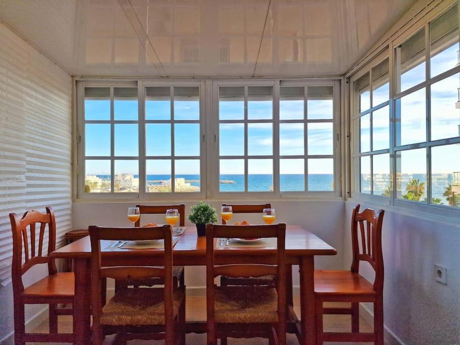Encantador Duplex Para 6 A 1 Minuto De La Playa Benalmádena Zewnętrze zdjęcie