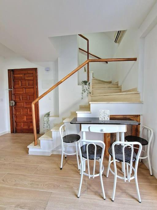 Encantador Duplex Para 6 A 1 Minuto De La Playa Benalmádena Zewnętrze zdjęcie