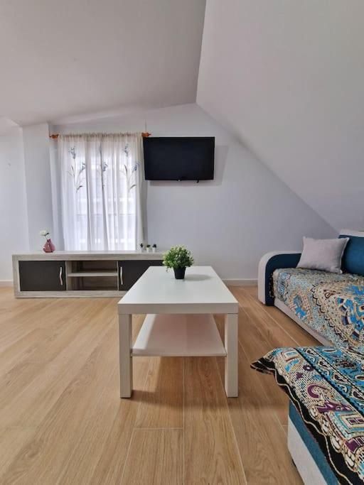 Encantador Duplex Para 6 A 1 Minuto De La Playa Benalmádena Zewnętrze zdjęcie