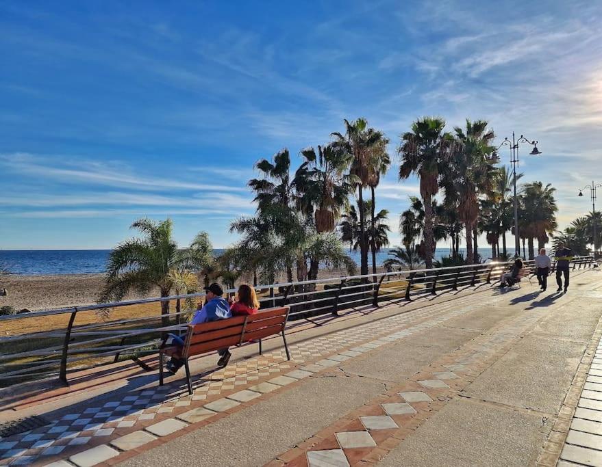 Encantador Duplex Para 6 A 1 Minuto De La Playa Benalmádena Zewnętrze zdjęcie